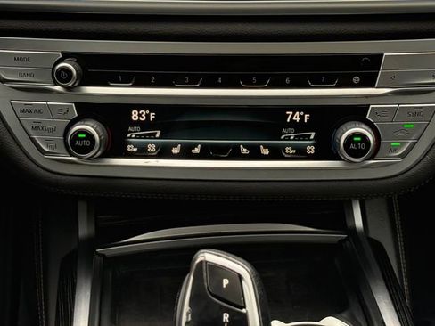 Used 2022 BMW 740i RWD image 4
