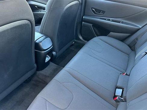 Certified 2025 Hyundai Elantra Sport image 12