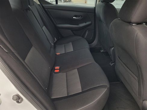 Used 2021 Nissan Sentra SV image 13