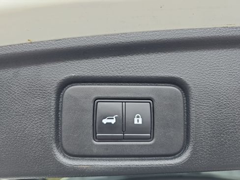 Certified 2023 Nissan Pathfinder Platinum image 13