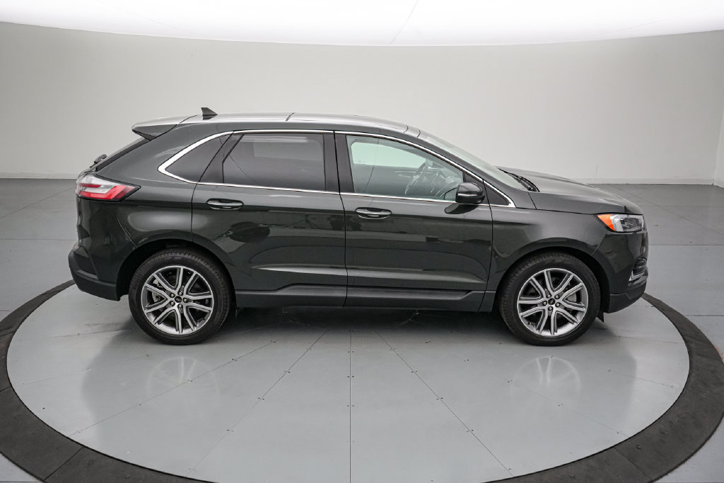 Certified 2024 Ford Edge Titanium w/ Equipment Group 301A AWD/4WD image 3