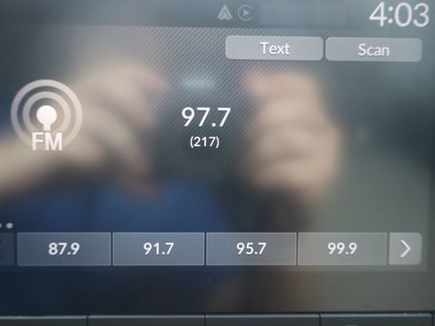 Used 2025 Honda Accord LX image 19