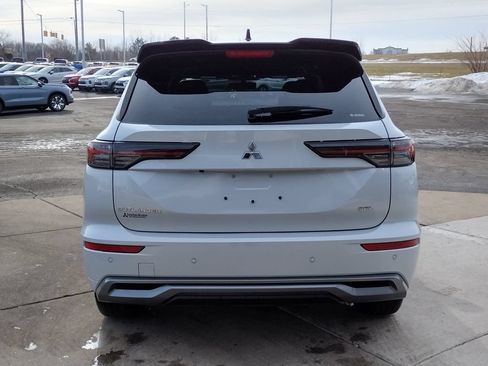 New 2026 Mitsubishi Outlander SEL AWD/4WD image 18