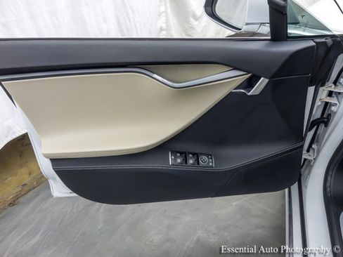 Used 2020 Tesla Model S Performance image 34