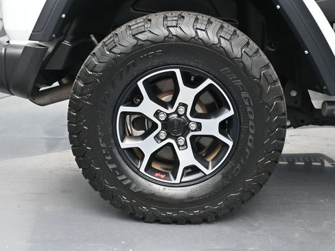 Used 2021 Jeep Wrangler Unlimited Rubicon image 36