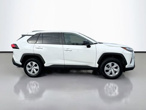 Used 2024 Toyota RAV4 LE image 8