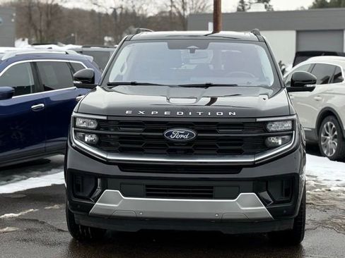 Used 2025 Ford Expedition Max Platinum image 44