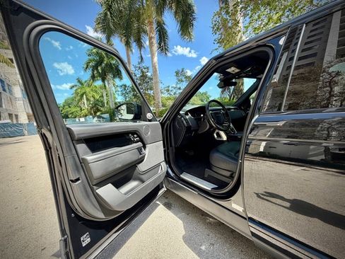 Used 2019 Land Rover Range Rover Supercharged image 26