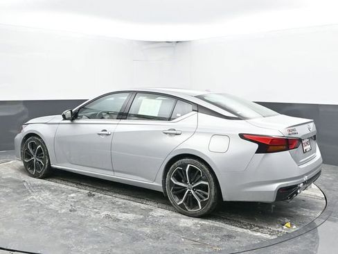 Used 2024 Nissan Altima 2.5 SR image 8