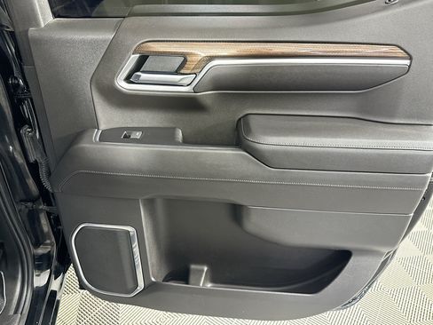 Used 2022 Chevrolet Silverado 1500 LT RWD image 25