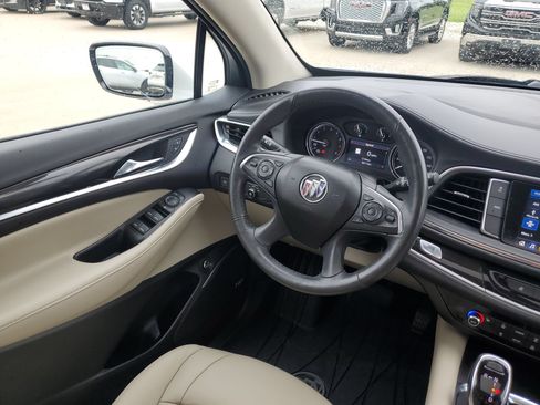 Used 2021 Buick Enclave Essence w/ Sound and Sites Package AWD/4WD image 17