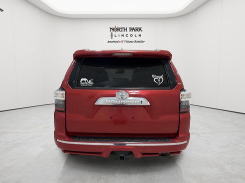 Used 2022 Toyota 4Runner Limited AWD/4WD image 4