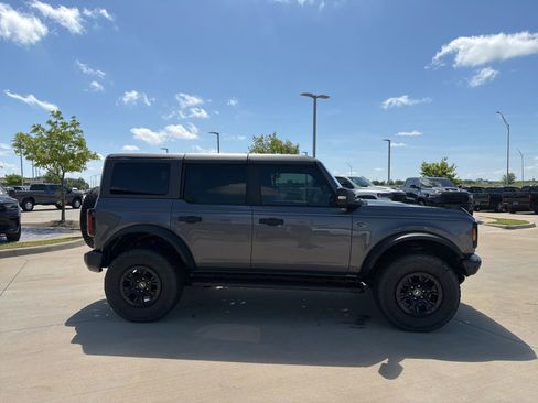 Used 2022 Ford Bronco Wildtrak image 6