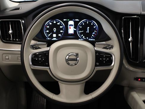 Used 2021 Volvo XC60 T5 Inscription w/ Protection Package Premier FWD image 22