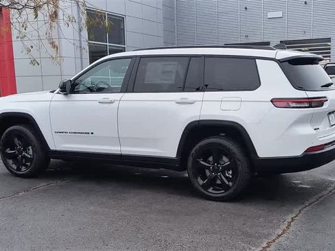 New 2025 Jeep Grand Cherokee L Limited image 6