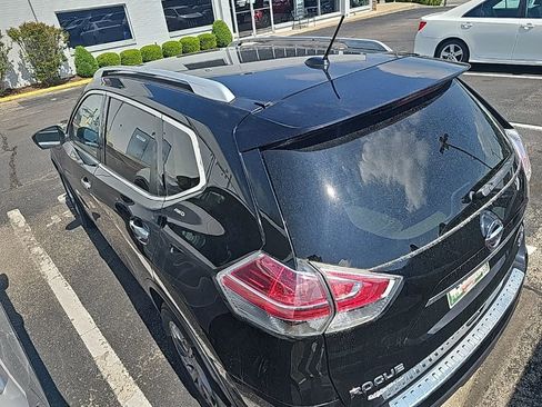 Used 2015 Nissan Rogue SL image 8