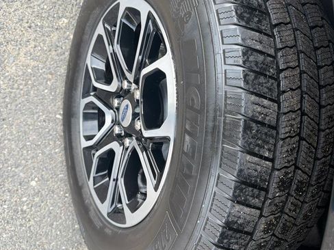 Used 2022 Ford Expedition Max XLT image 11