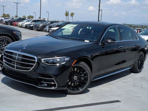 New 2026 Mercedes-Benz S 580 4MATIC Sedan image 2