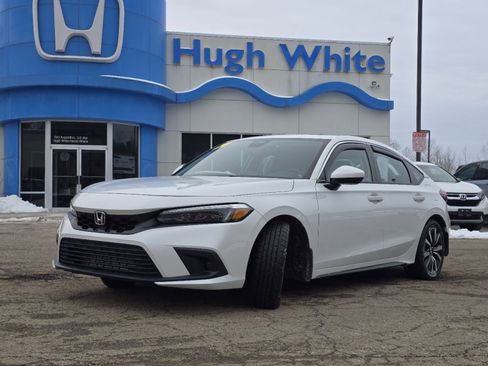 Used 2024 Honda Civic EX-L image 11