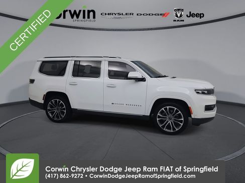 Used 2022 Jeep Grand Wagoneer Series III w/ Rear Seat Video Group 1 AWD/4WD image 1