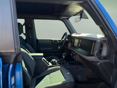 Used 2022 Ford Bronco 4-Door AWD/4WD image 13