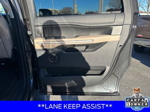Used 2024 Ford Expedition Max Limited image 16