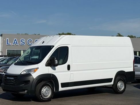 Used 2026 RAM ProMaster 2500 w/ Convenience Group FWD image 1