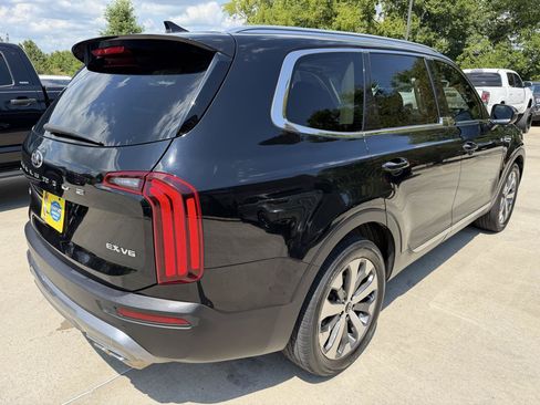 Used 2021 Kia Telluride EX w/ EX Premium Package AWD/4WD image 5