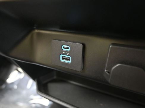 Used 2023 Ford F150 XLT image 23