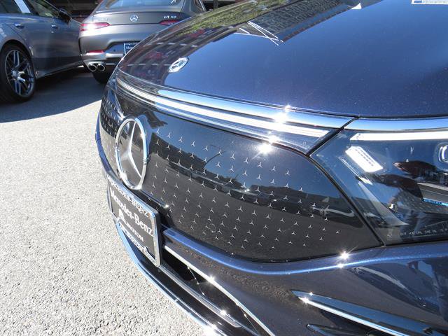 Used 2023 Mercedes-Benz EQS 580 4MATIC Sedan w/ Exclusive Trim Package image 25