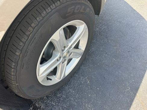 Used 2024 Chevrolet Malibu LS image 9