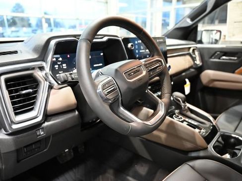 New 2026 GMC Canyon Denali image 23