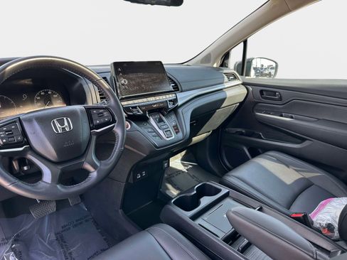 Used 2025 Honda Odyssey EX-L image 14