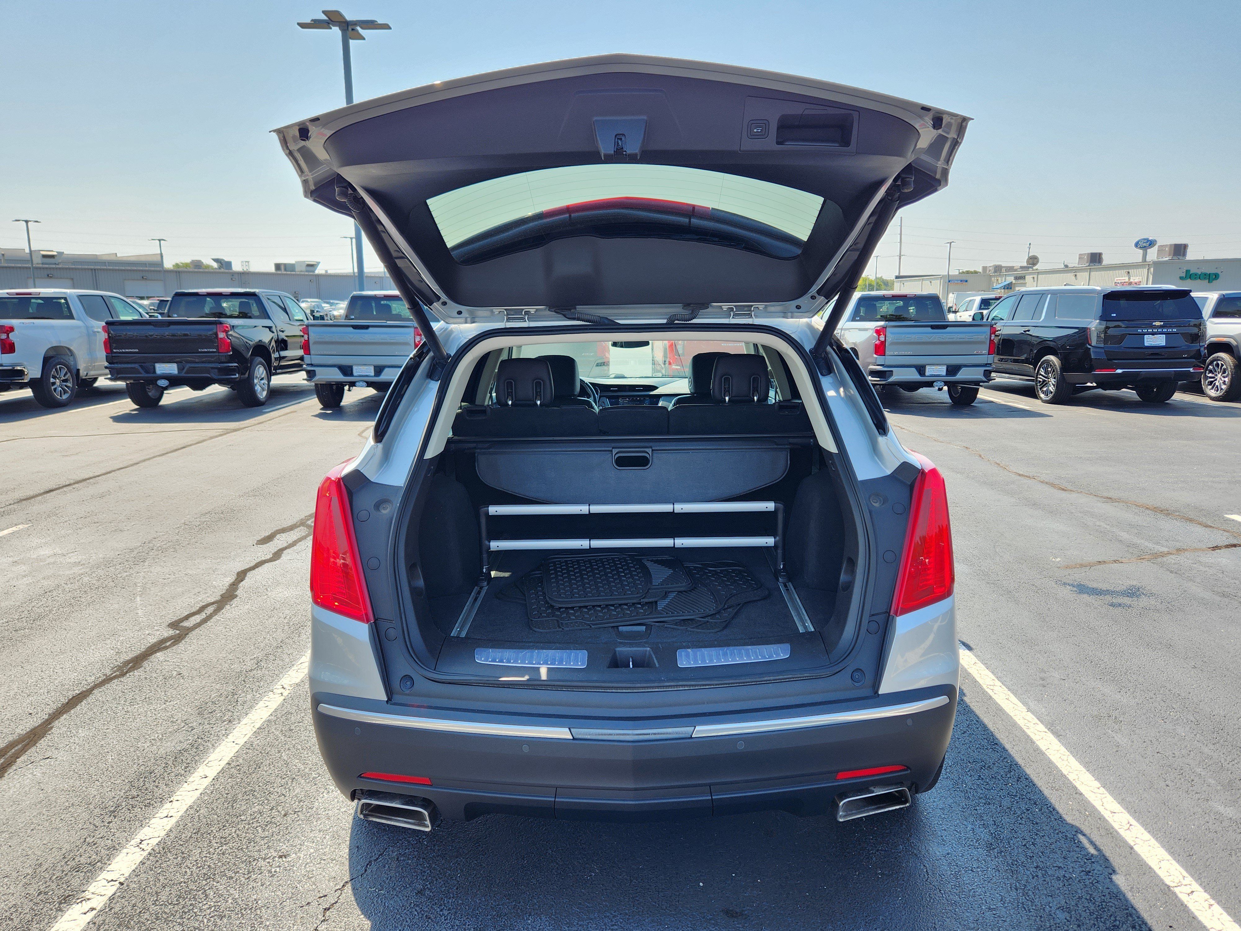 Used 2019 Cadillac XT5 Premium Luxury FWD image 10