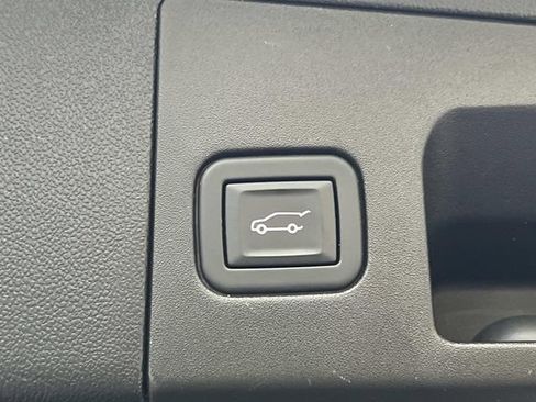 Certified 2023 Cadillac XT5 Luxury image 11