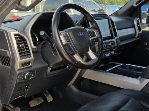 Used 2022 Ford F250 Lariat w/ Lariat Ultimate Package AWD/4WD image 30