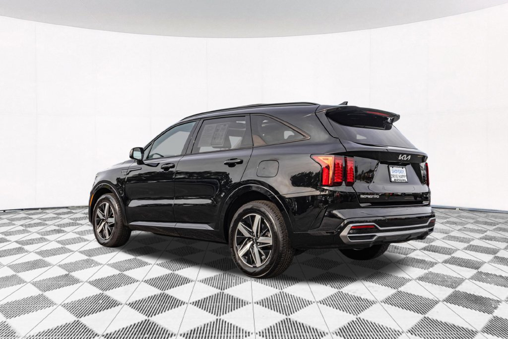 Used 2023 Kia Sorento S w/ Panoramic Sunroof Package FWD image 8