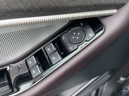 New 2026 Ford Explorer Platinum w/ LUX Leather Package image 21