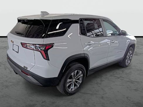New 2027 Chevrolet Equinox LT w/ Convenience Package II FWD image 14