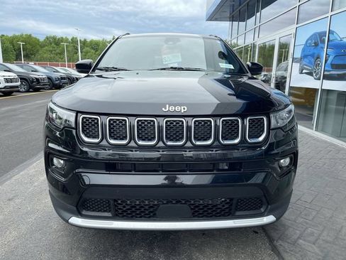 Used 2024 Jeep Compass Limited w/ Sun and Sound Group AWD/4WD image 31