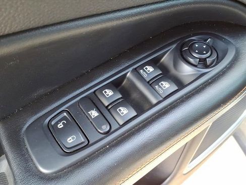 Used 2021 Jeep Compass Latitude image 11