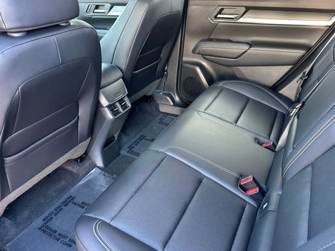 Used 2026 GMC Terrain Elevation w/ Elevation Premium Package FWD image 14