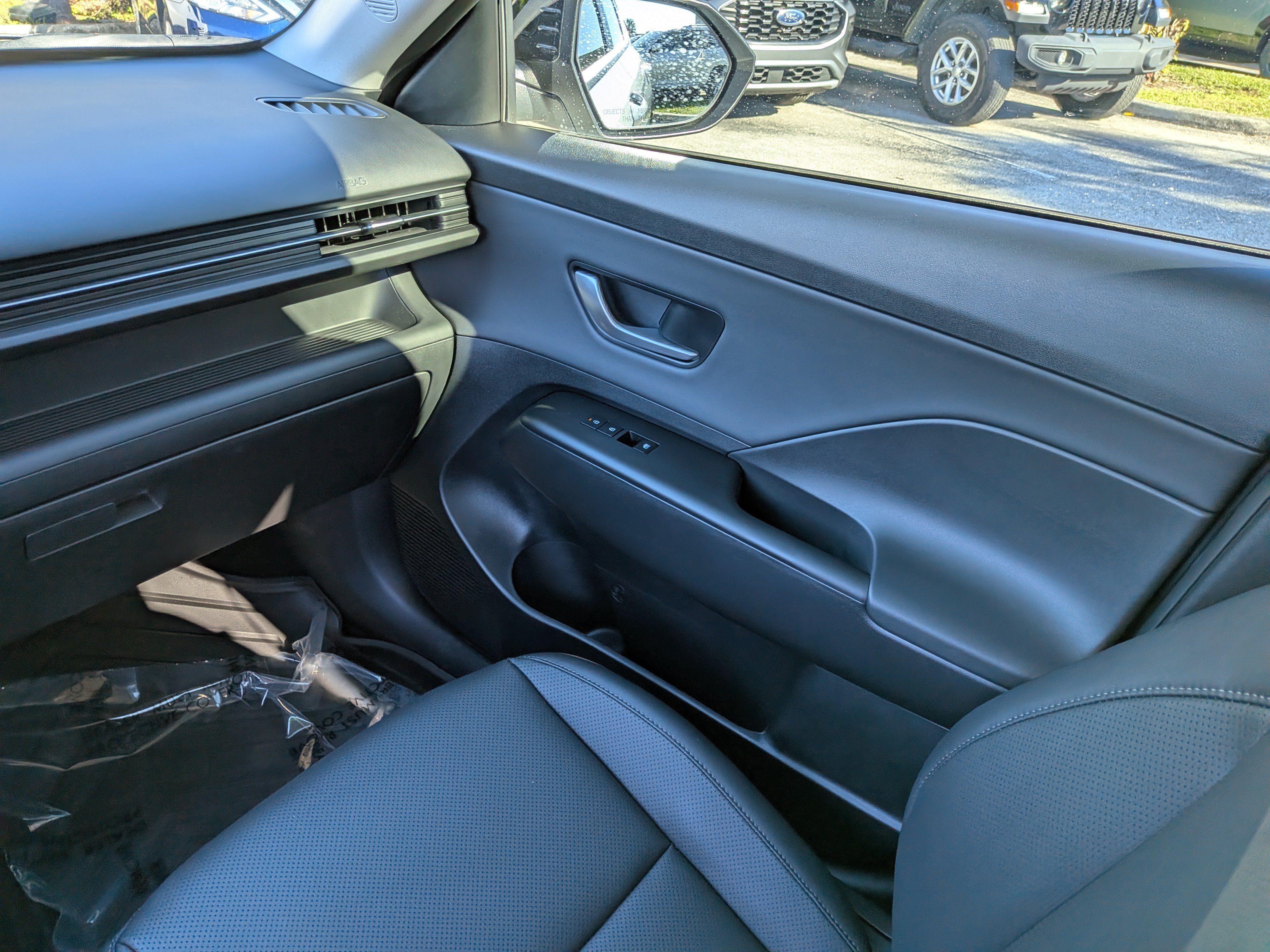 Used 2026 Hyundai Kona SEL Premium FWD image 18