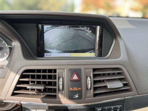 Used 2011 Mercedes-Benz E 350 Cabriolet image 29