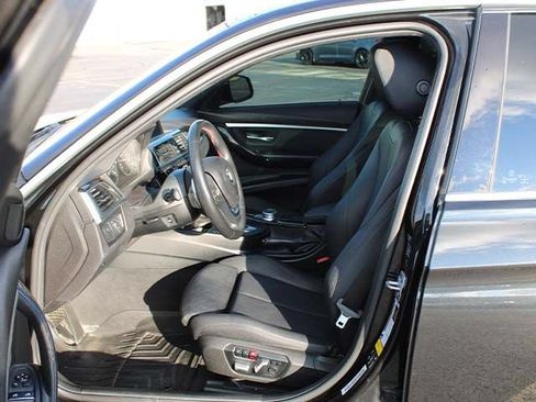 Used 2018 BMW 330i xDrive Sedan AWD/4WD image 13
