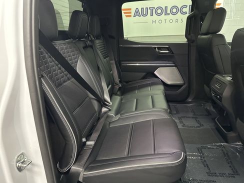 Used 2025 GMC Sierra EV Denali image 23