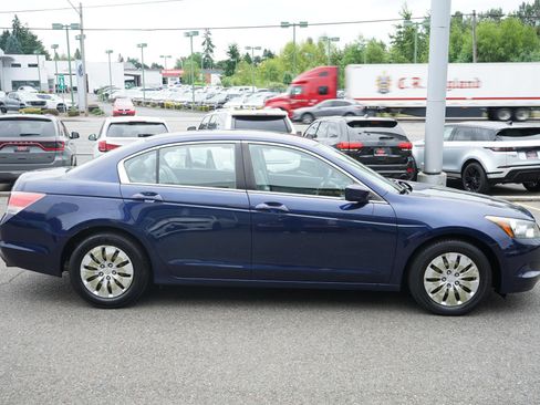Used 2010 Honda Accord LX image 6