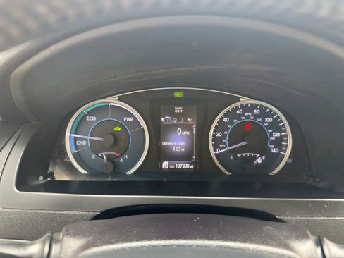 Used 2017 Toyota Camry XLE image 17