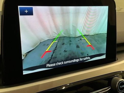 Used 2022 Ford Escape SE image 23