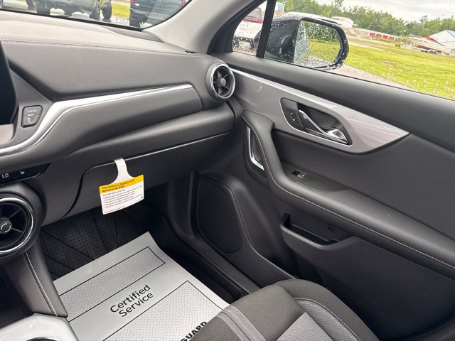 New 2026 Chevrolet Blazer LT w/ Midnight/Sport Edition AWD/4WD image 29